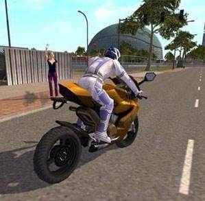 摩托车城市赛车手游戏亮点