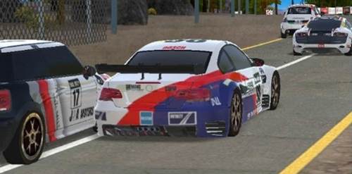 拉力赛车3无限金币版游戏内容